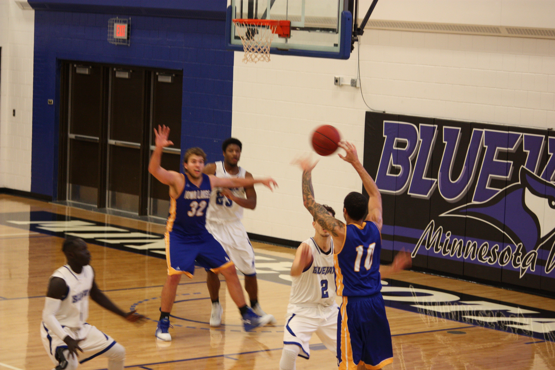 Iowa Lakes 107 Minnesota West 86