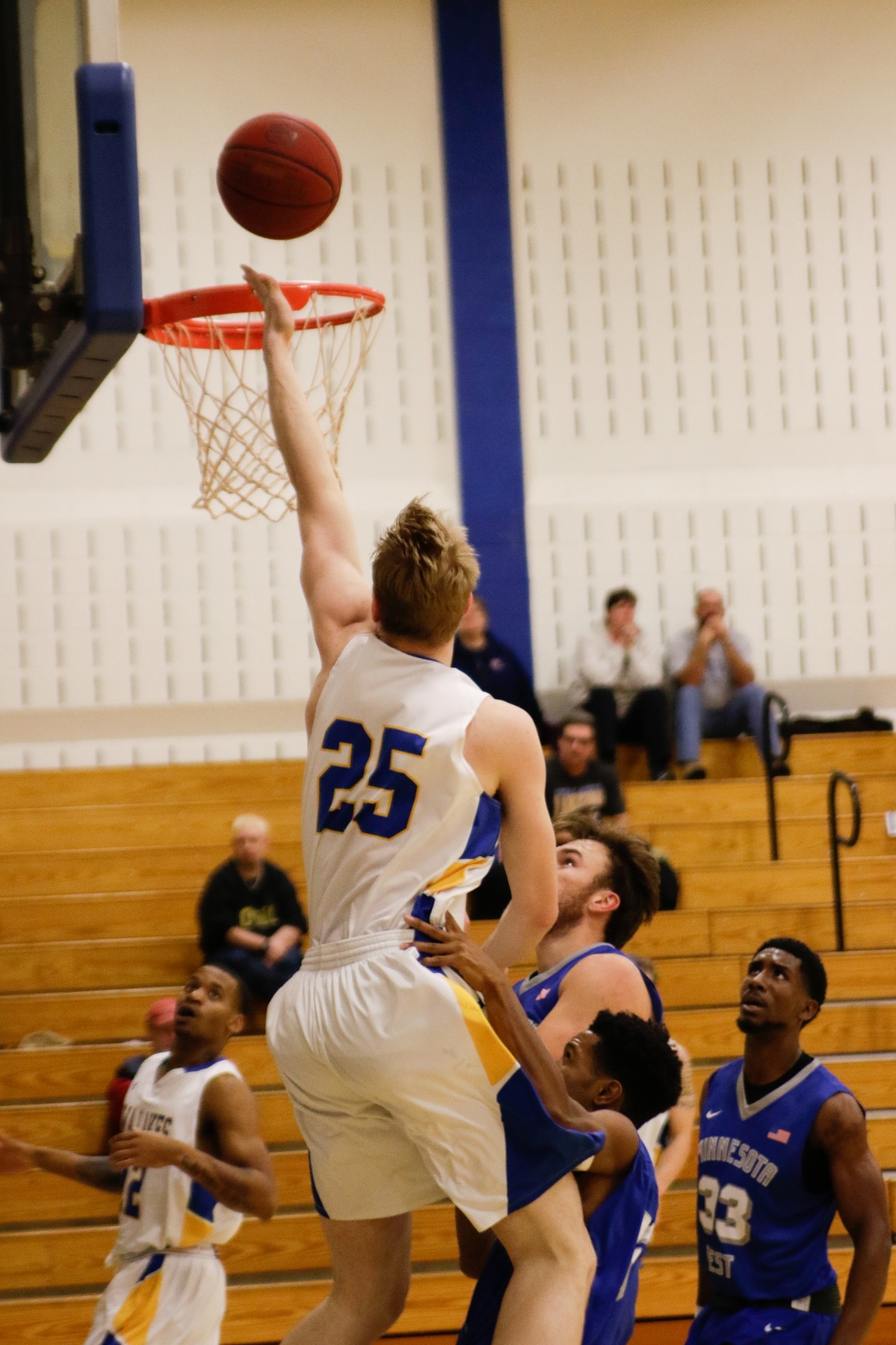 Lakers take down Dakota Wesleyan JV 95-71