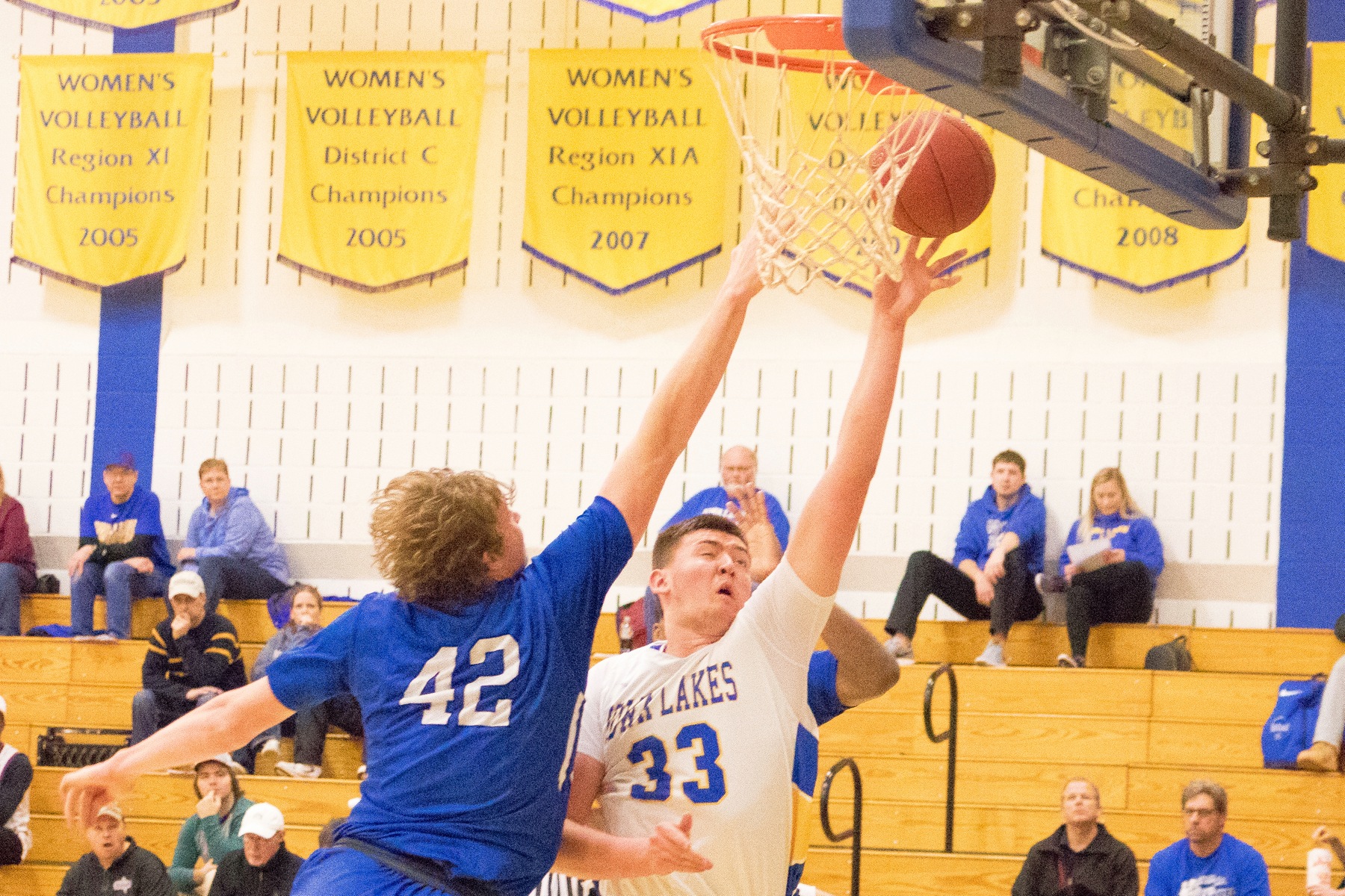 Lakers down Little Priest 90-75
