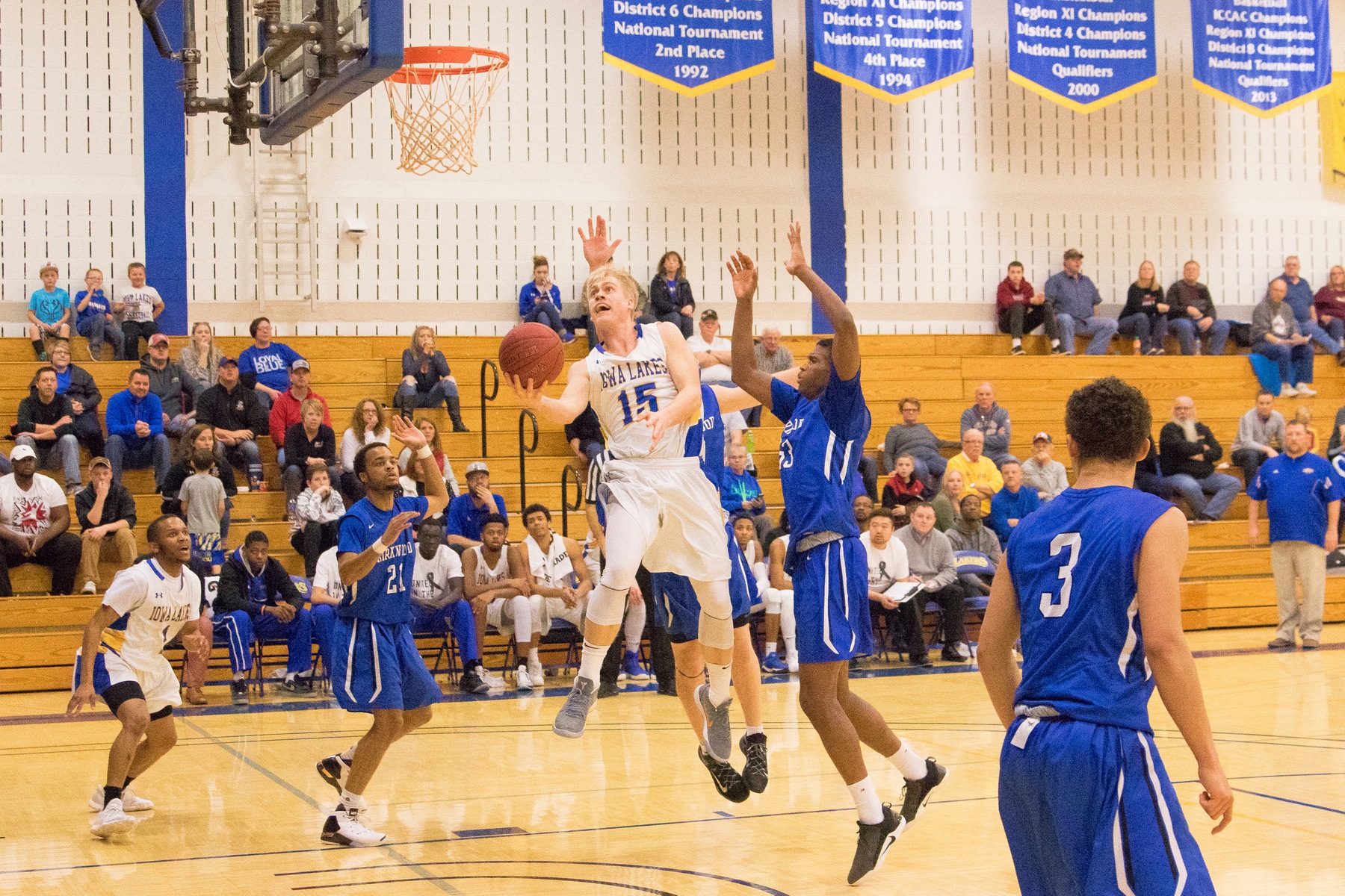 Lakers fall to Kirkwood  80-77