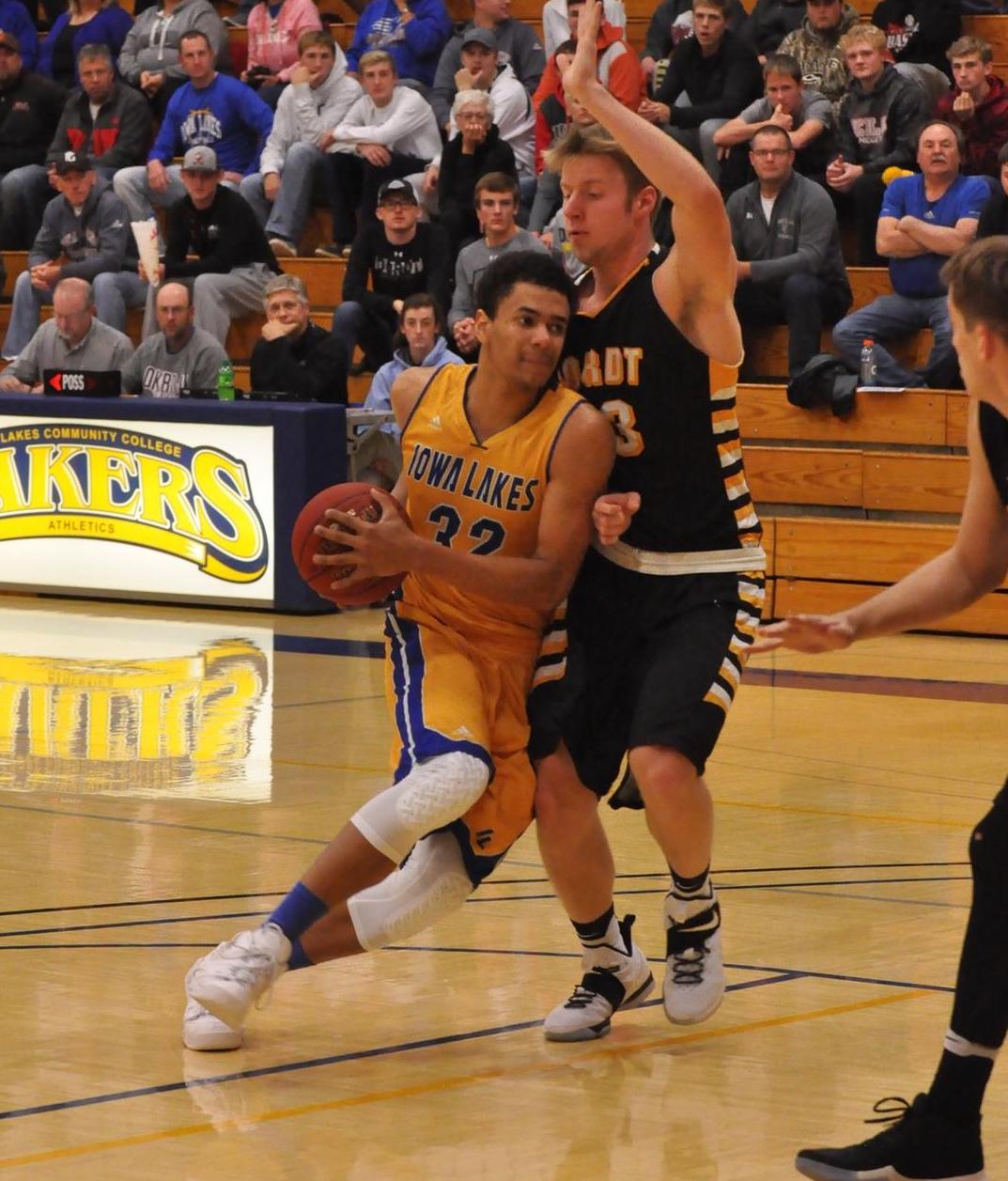 Lakers beat Central 99-93