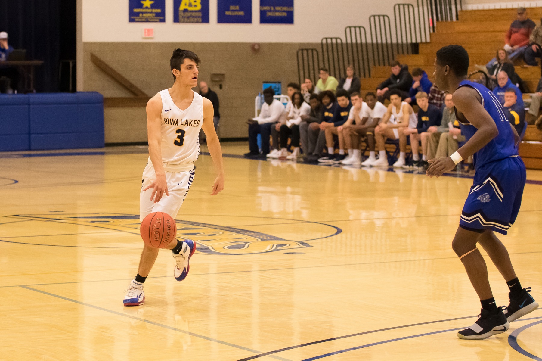 Lakers down Iowa Central