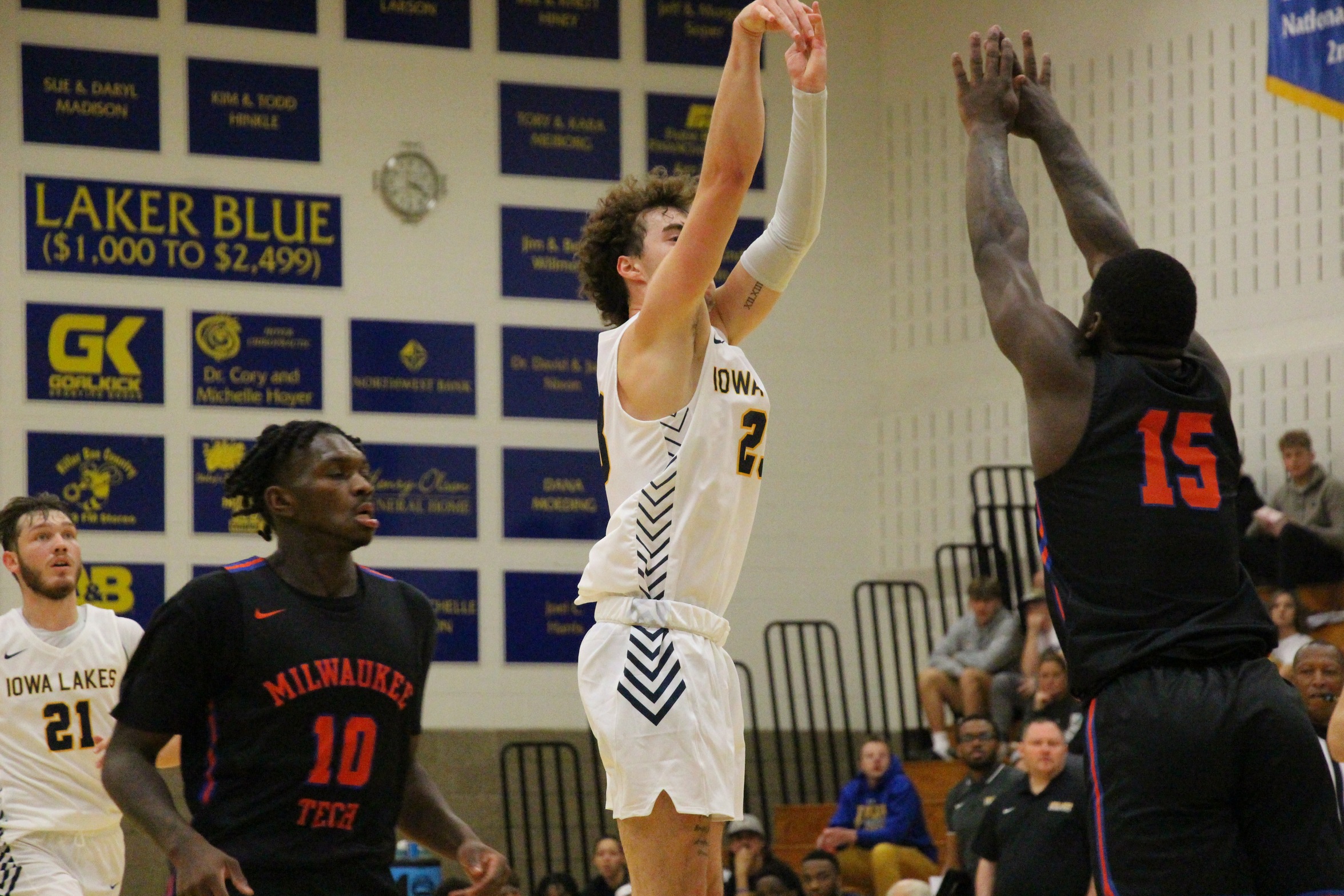 Lakers Fall to Marshalltown