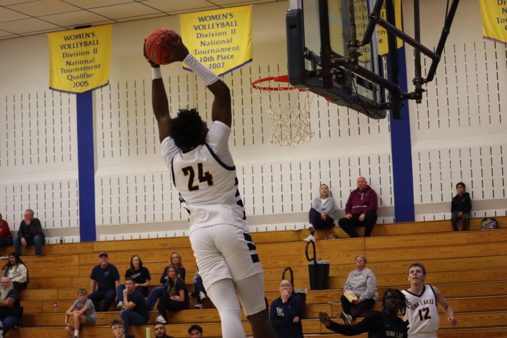 Lakers Split at Inaugural &lsquo;Daryl Madison Classic'