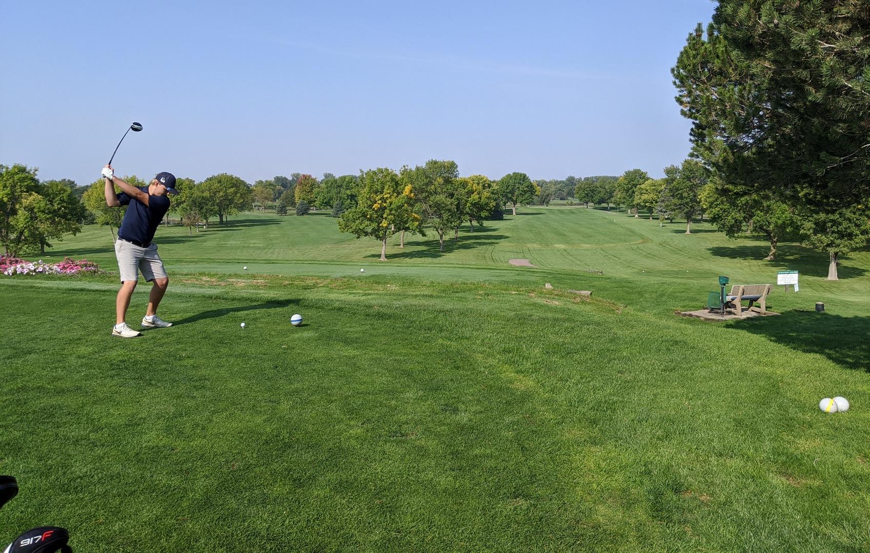 Iowa Lakes Finishes Third at Green Valley