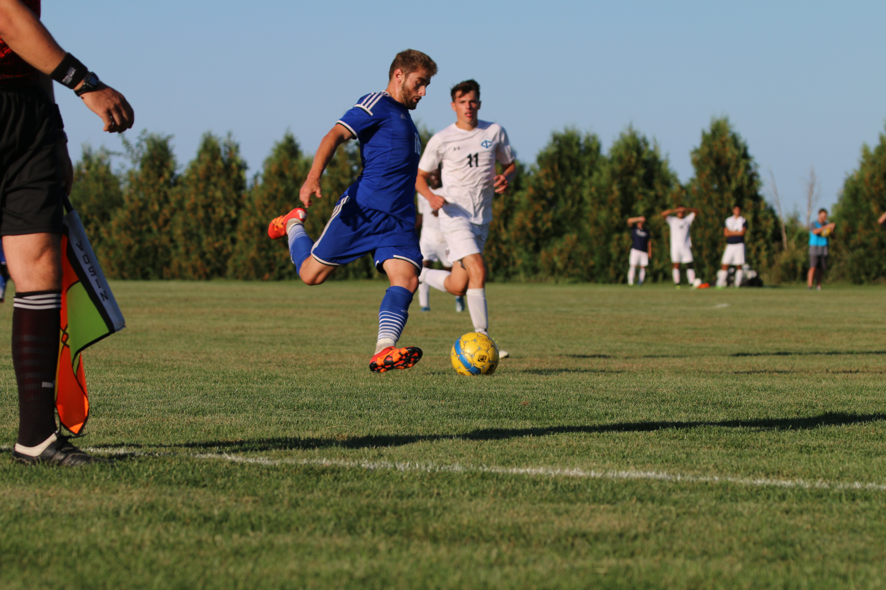 Lakers Men's Soccer Scrap Out Victory over Hawkeye