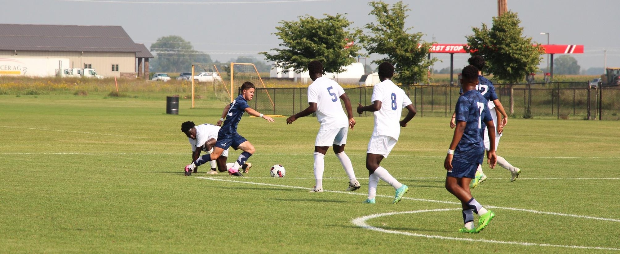 Iowa Lakes lose first game of the season