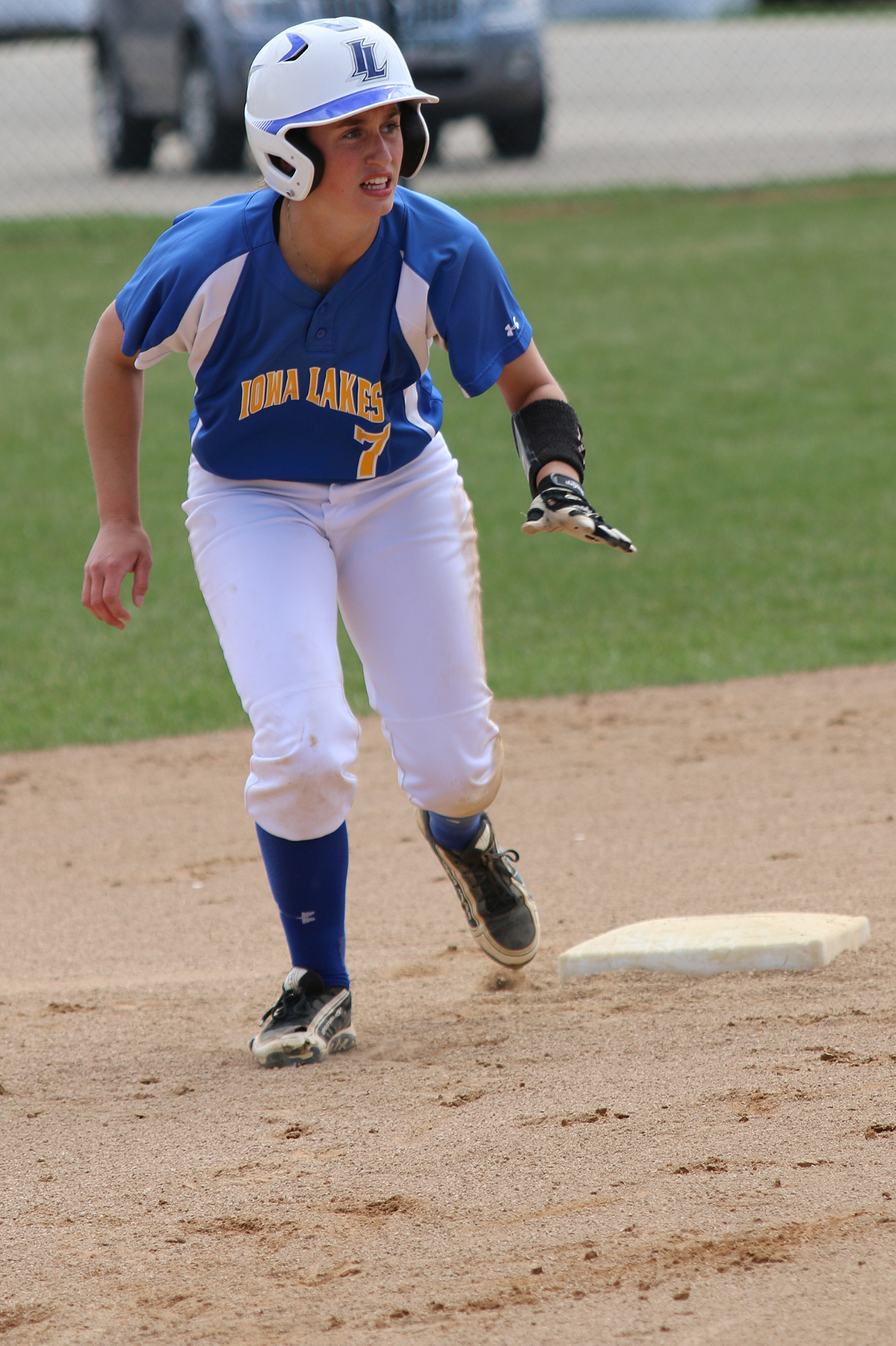 Hein Leads ILCC Softball to Sweep SWCC