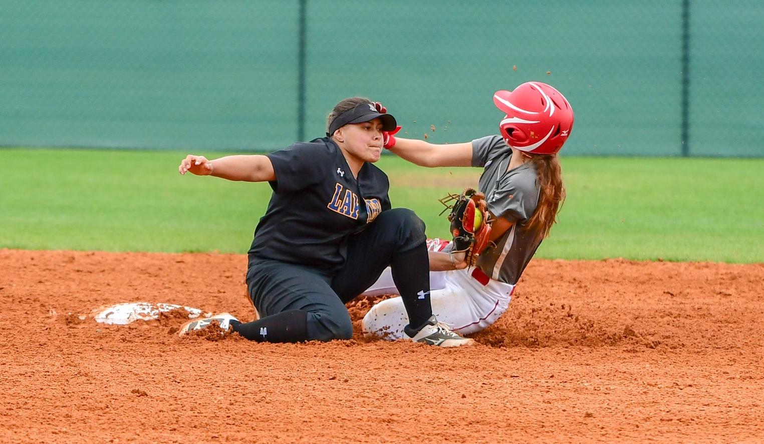 Lakers Sweep Marshalltown