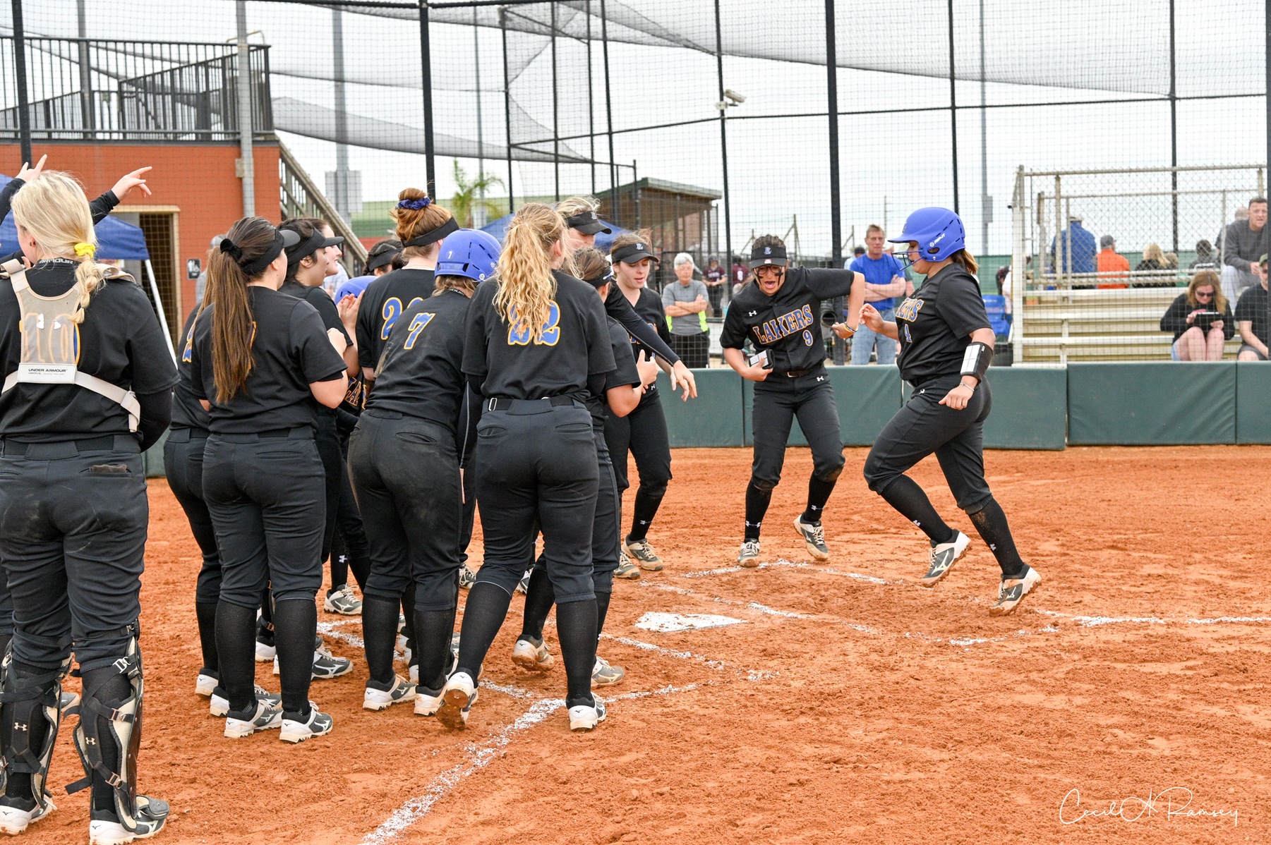 Lakers&rsquo; Bats Come Alive to Take Two from Red Raiders
