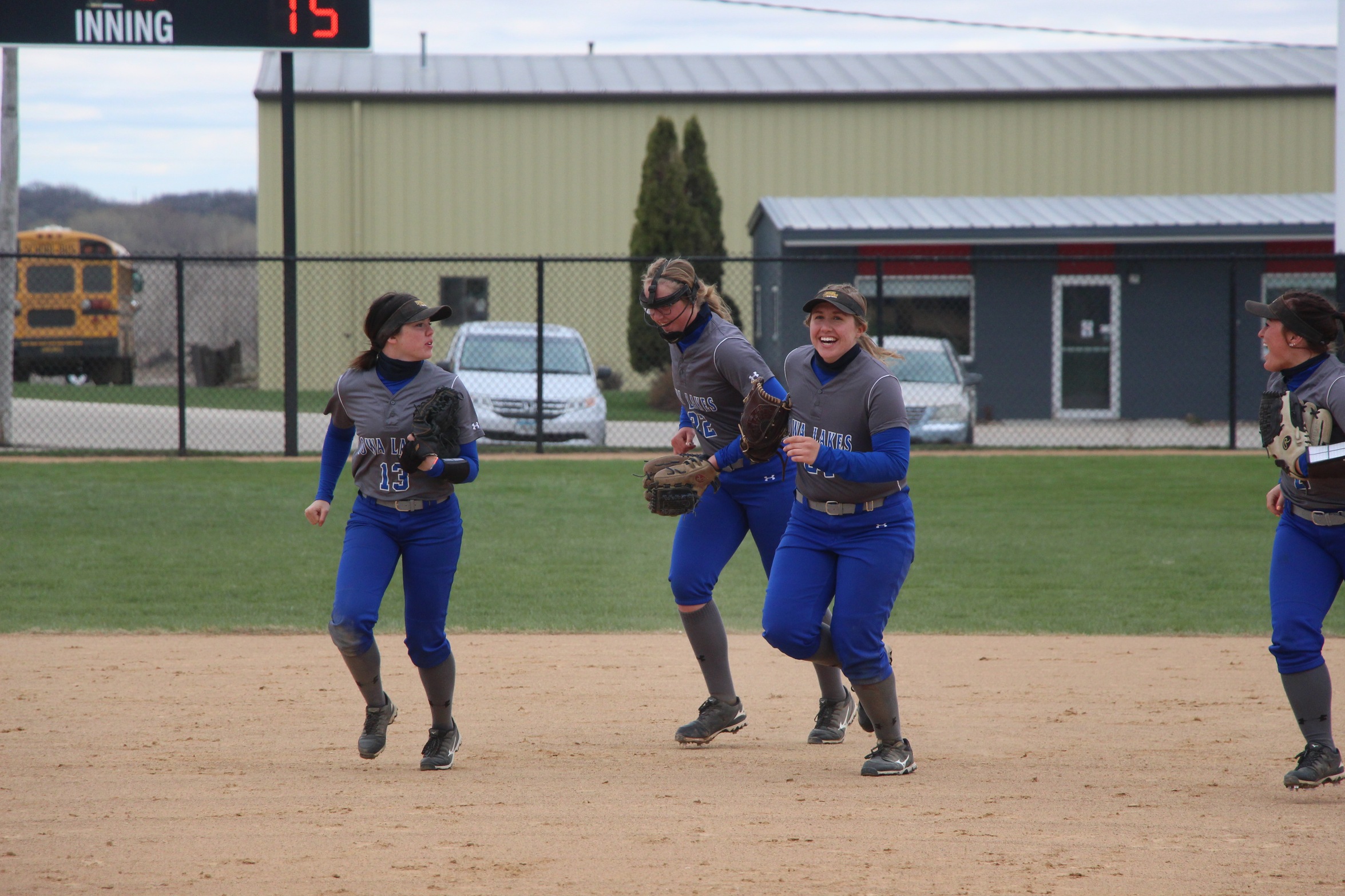 Roundy's Walk-Off Propels Lakers to a Win