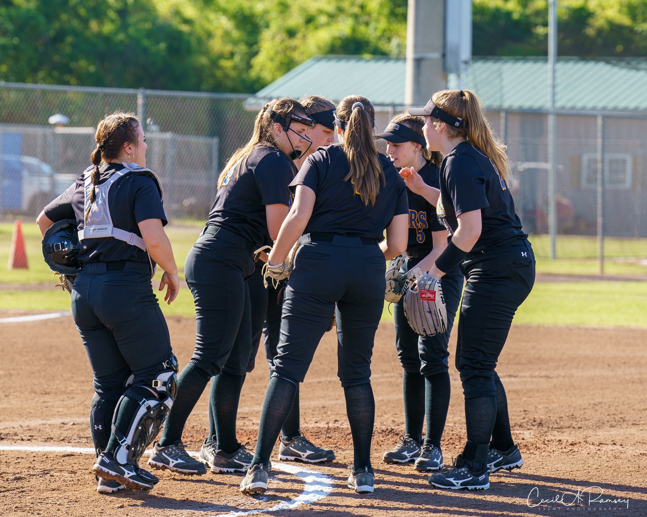 Lakers Sweep Raiders in Thursday Afternoon Doubleheader