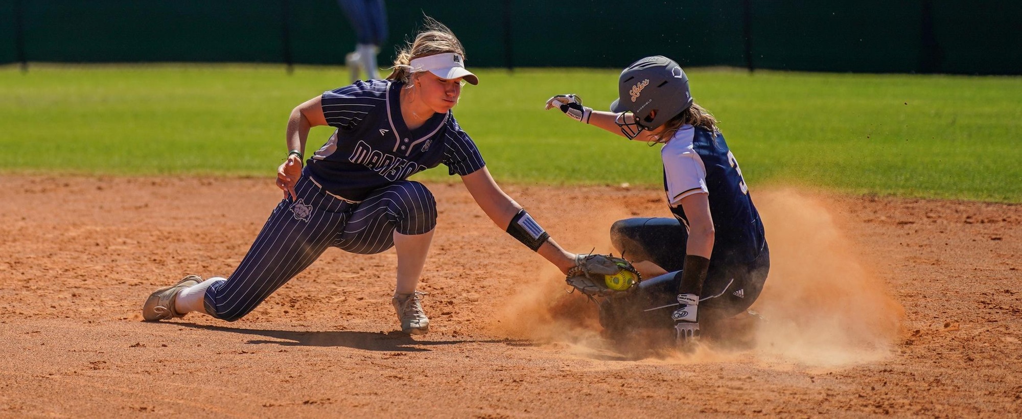 #20 Lakers Swipe Two Wins From Dakota Wesleyan