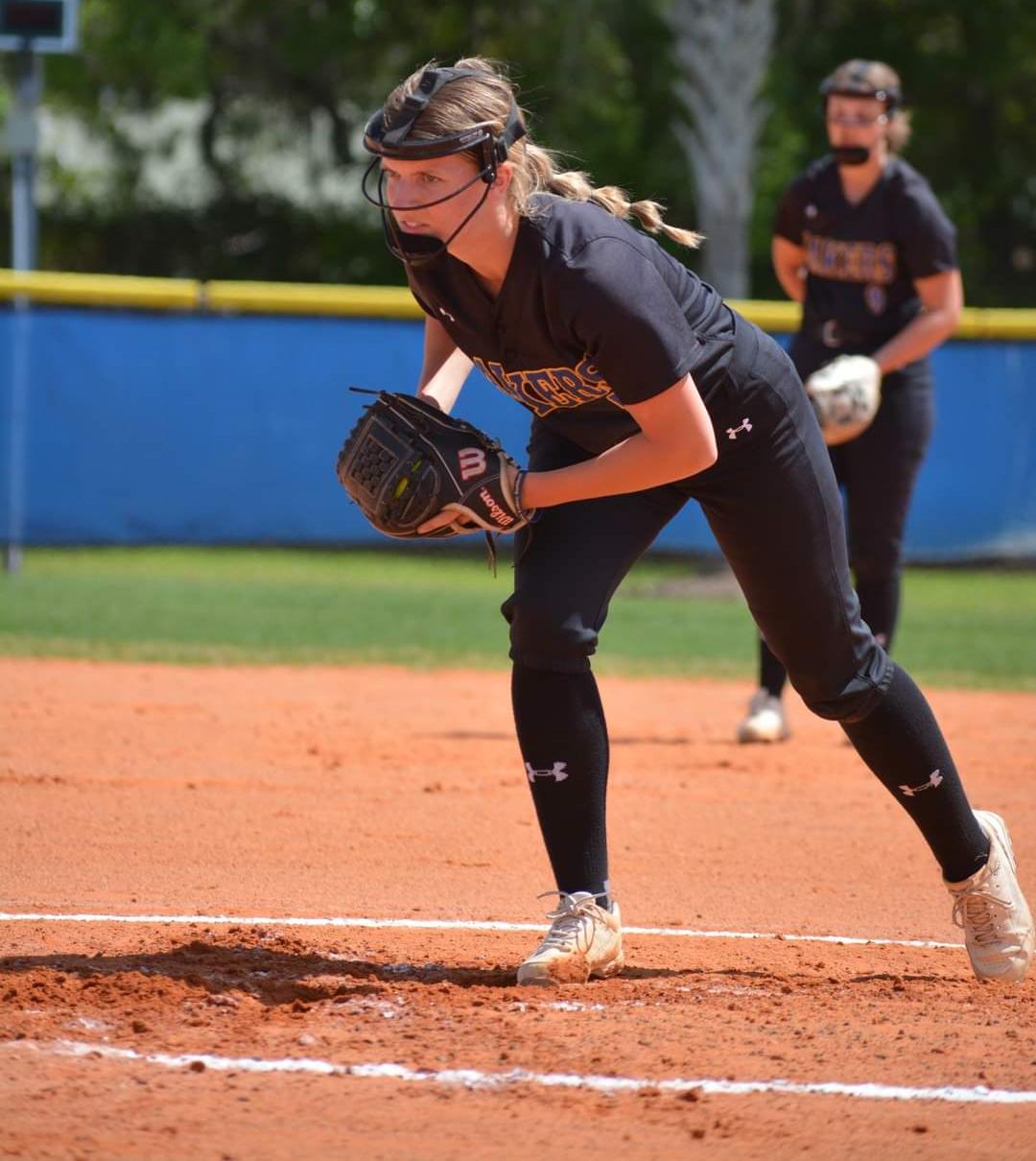 Tritons Bats Too Much for Lakers