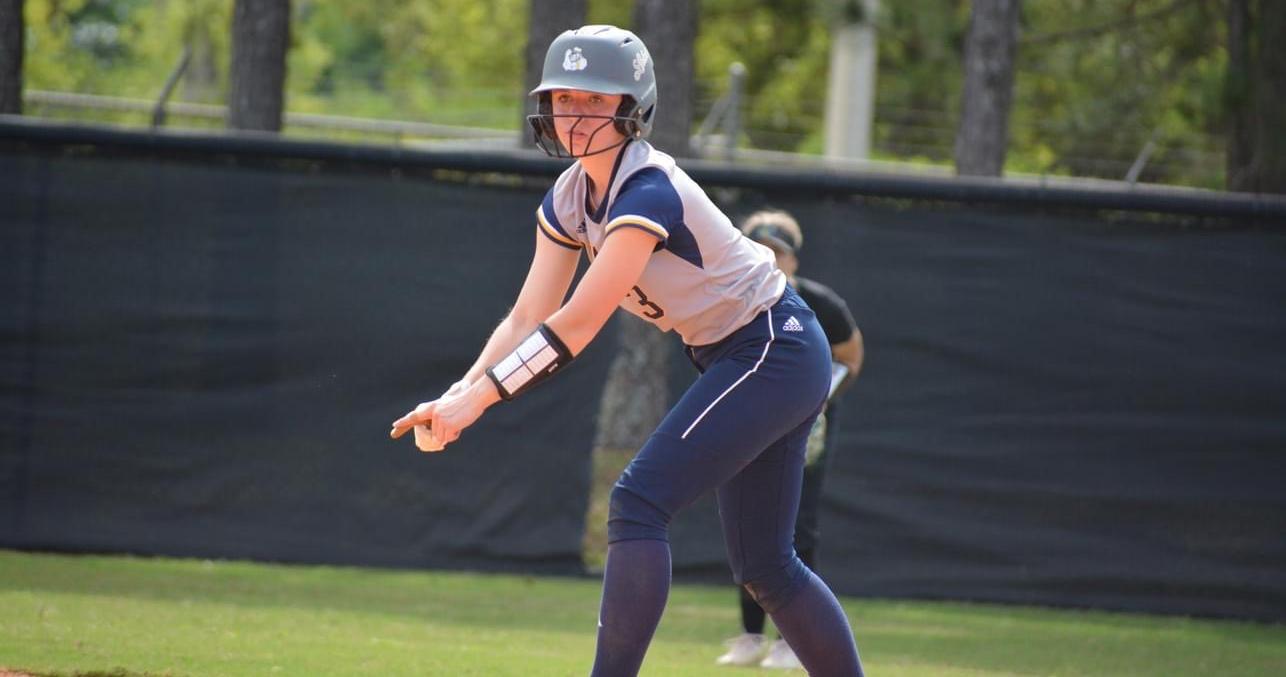 Iowa Lakes Softball Takes One from Triton College