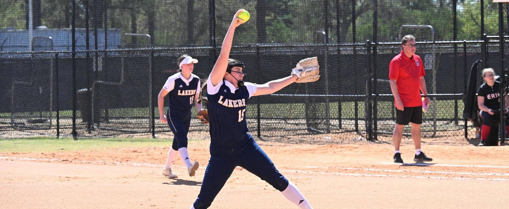 Pickett Throws a Perfect Game in Lakers' Sweep