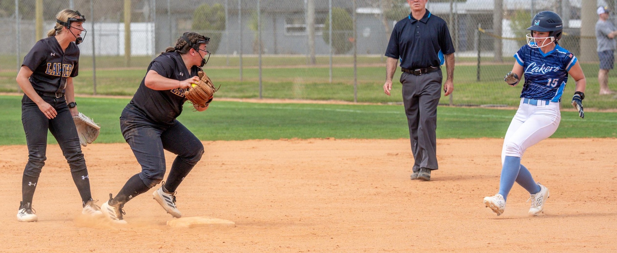 Laker Softball Splits with Northeast Iowa