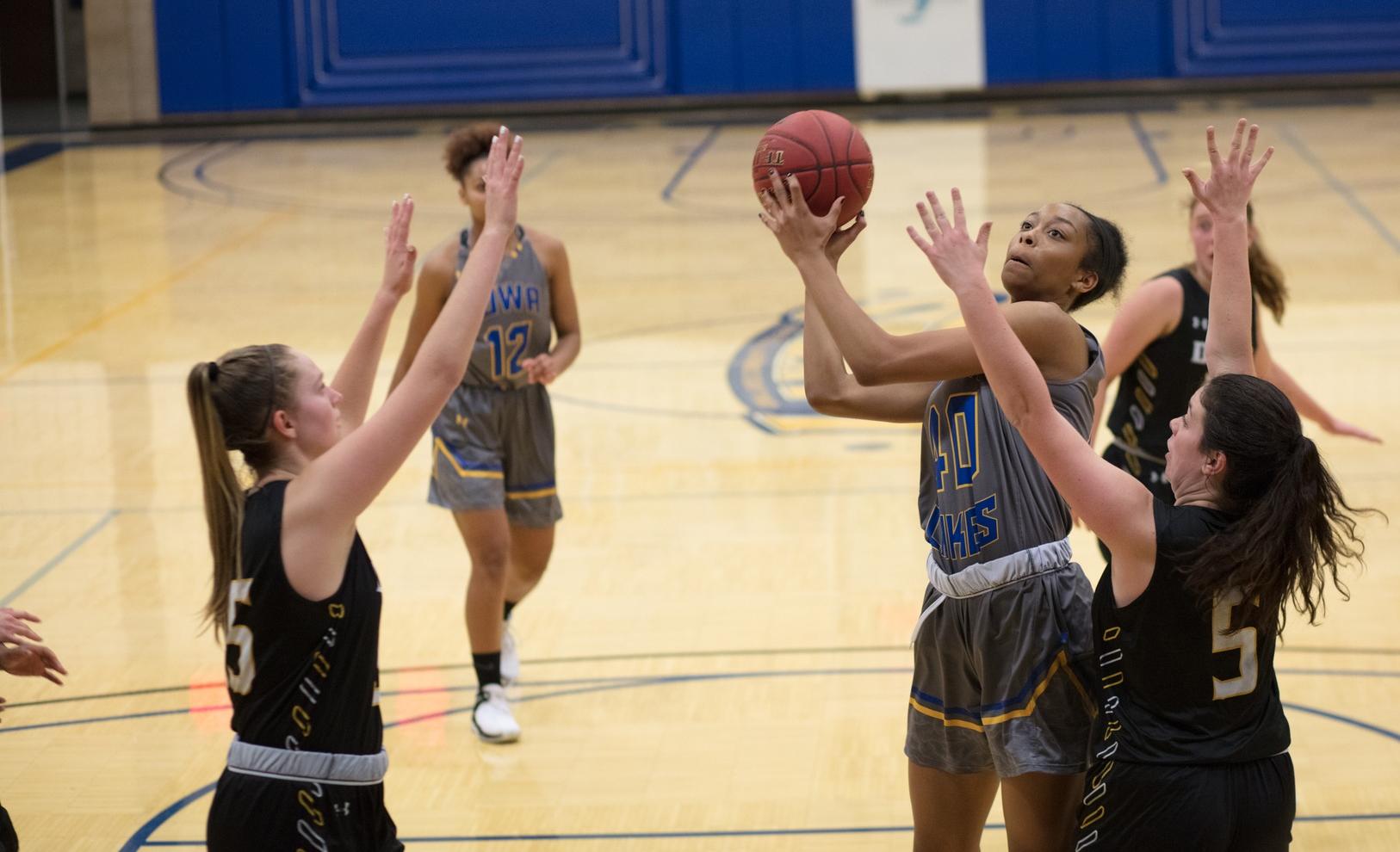Lakers win on the road at Minnesota West