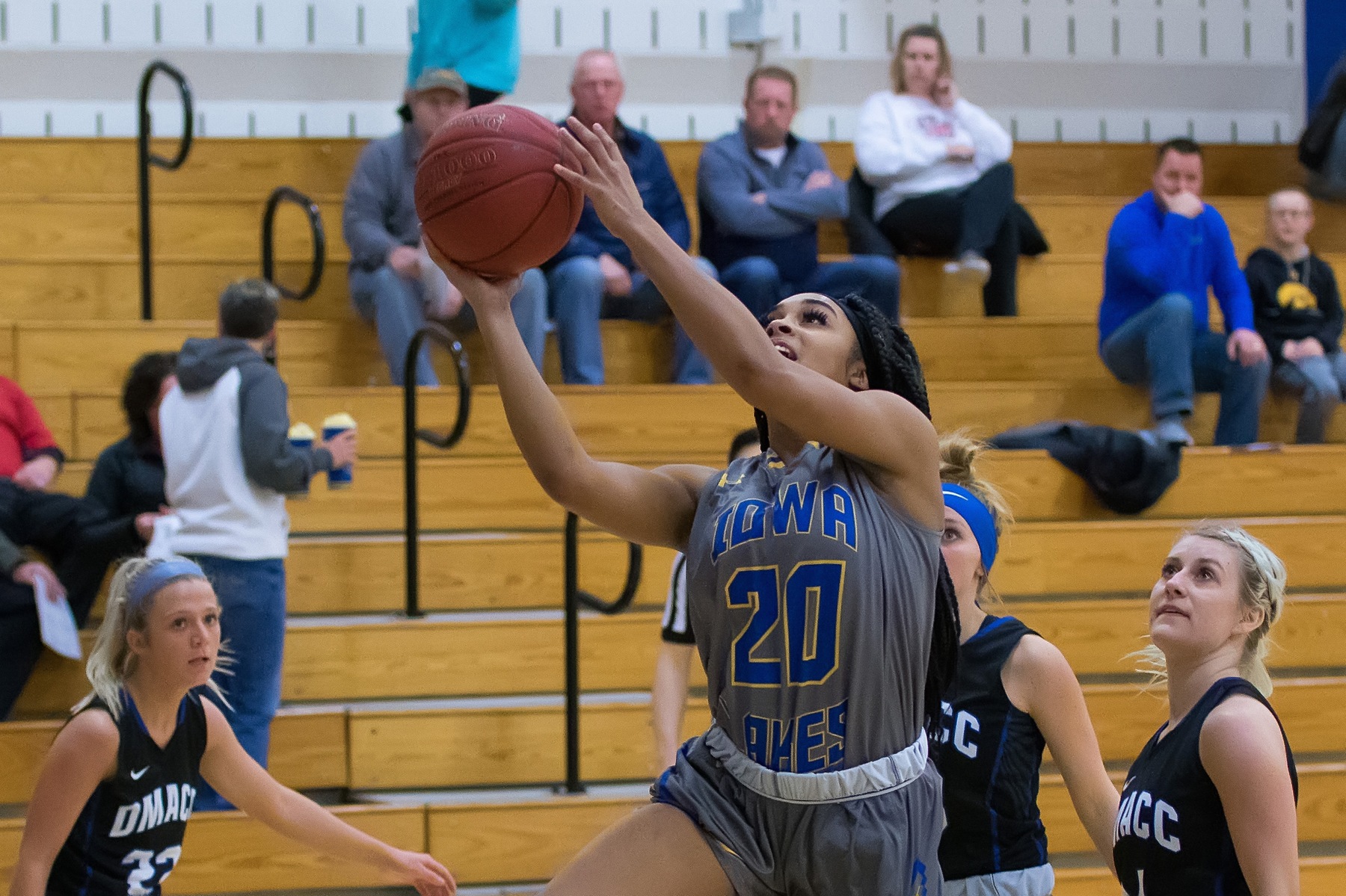 Lakers Win on the Road