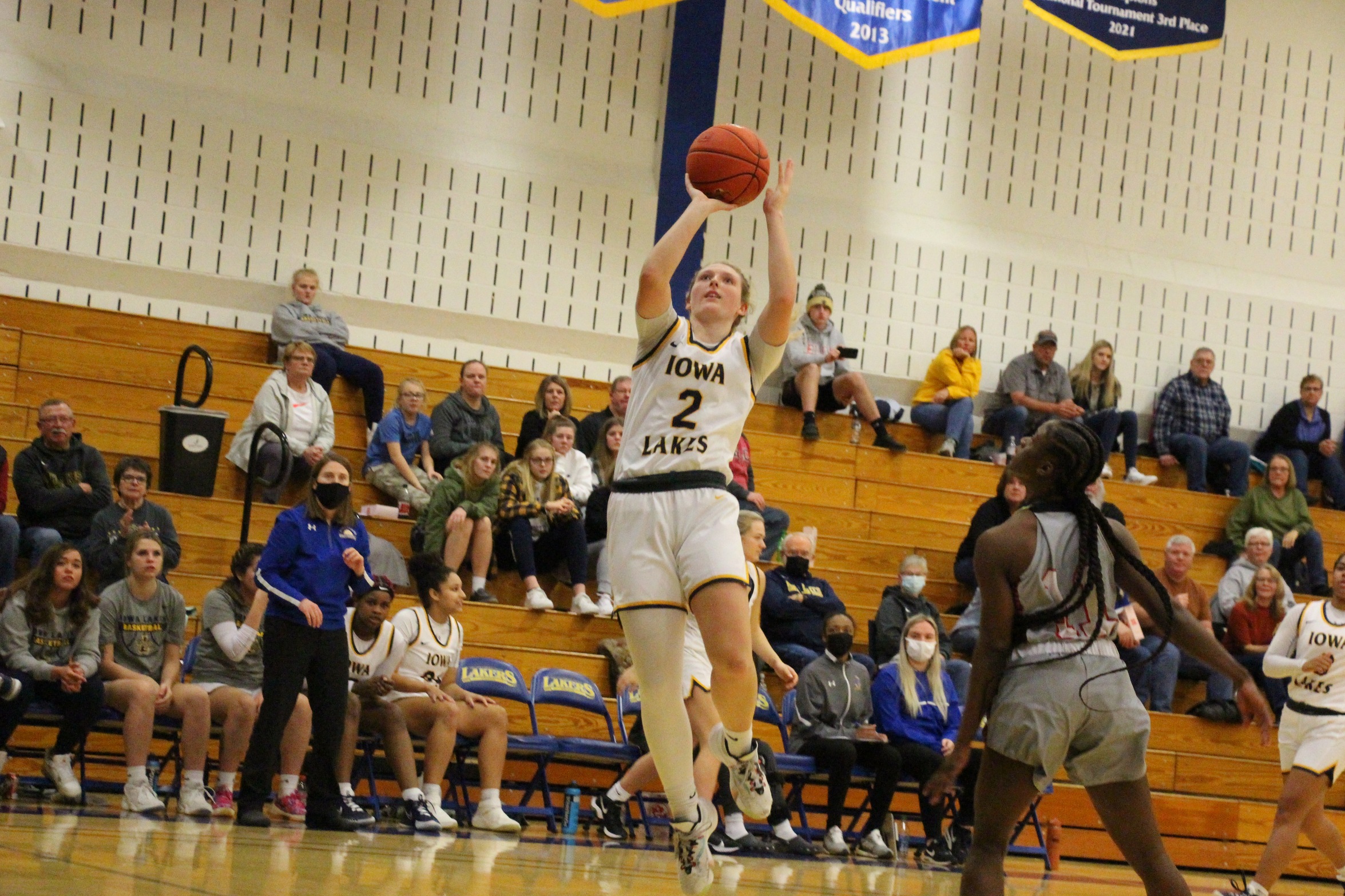 Lakers Fall to #8 Iowa Western