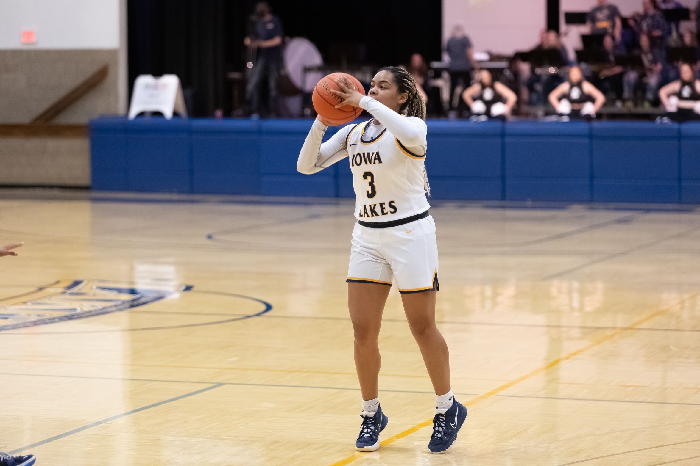 Lakers Set to Host Marshalltown
