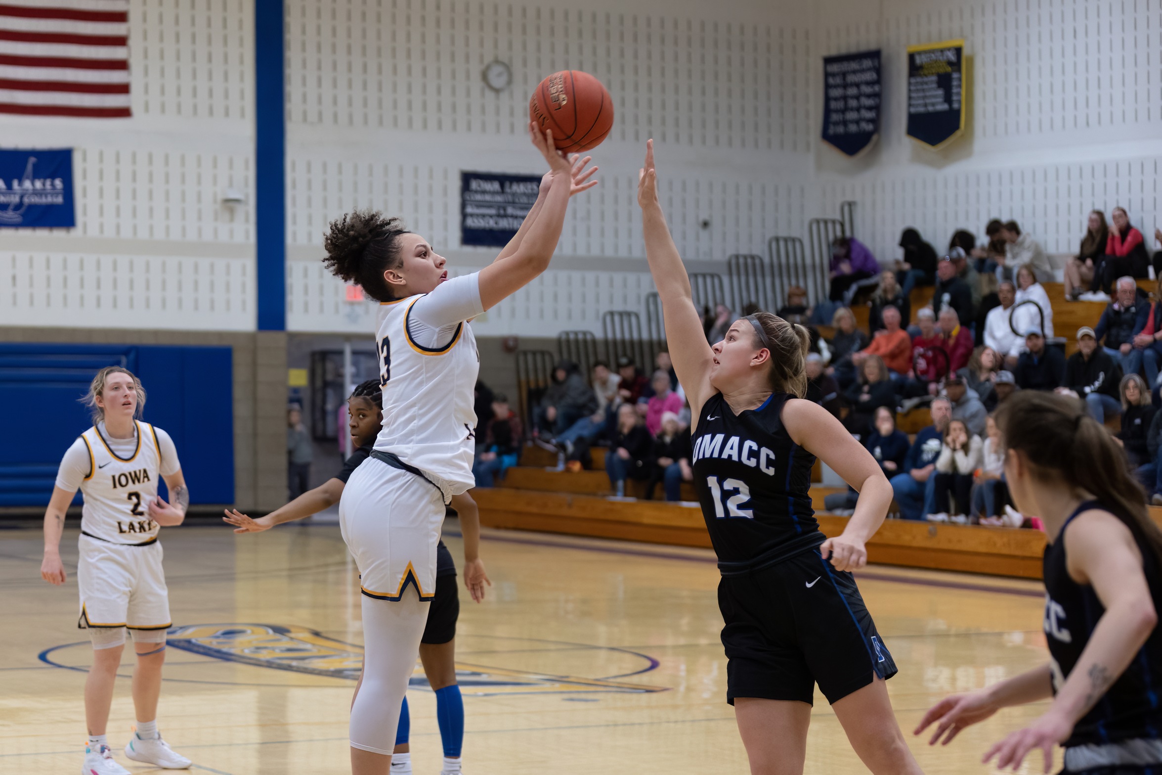 Lakers Win on the Road