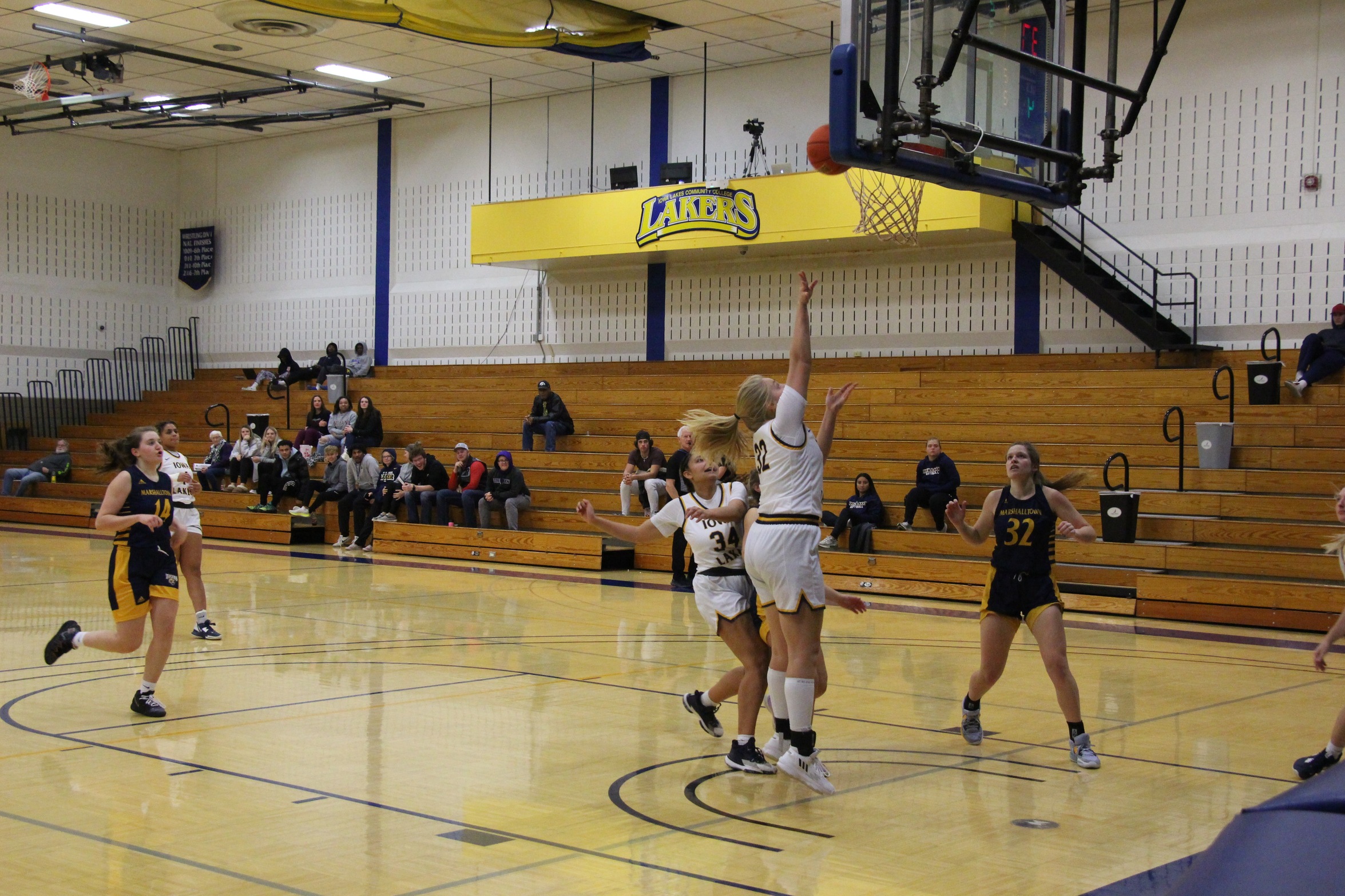 Lakers Win on the Road