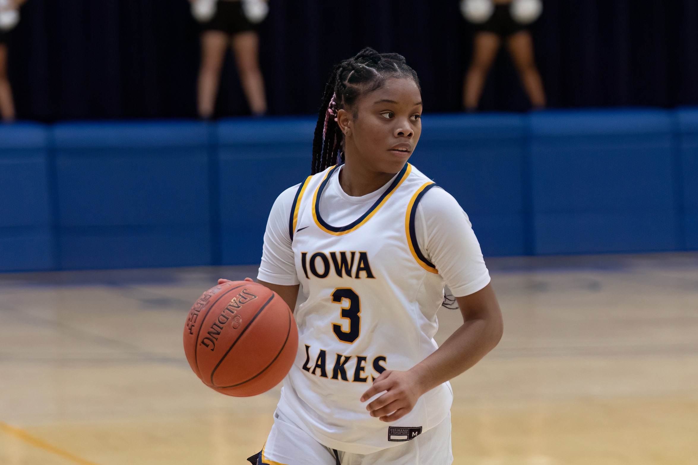 Lakers Top NIACC