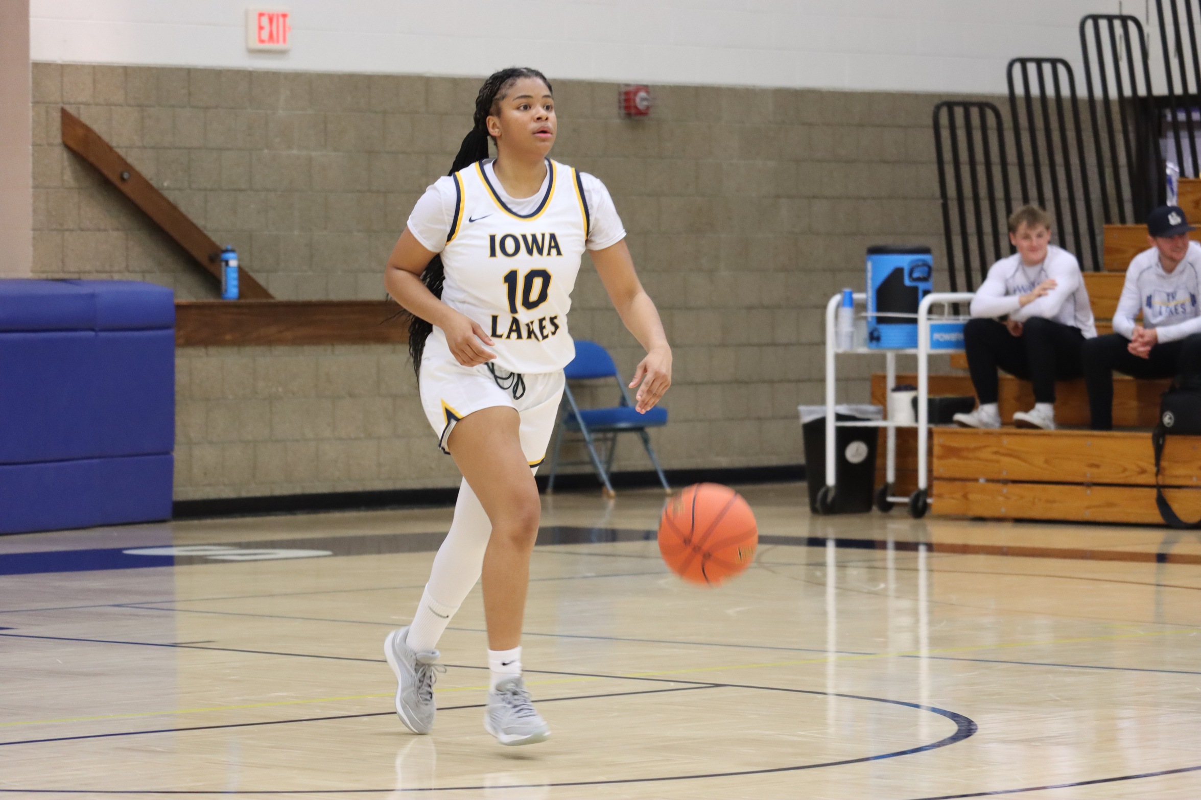 Lakers Get One on the Weekend