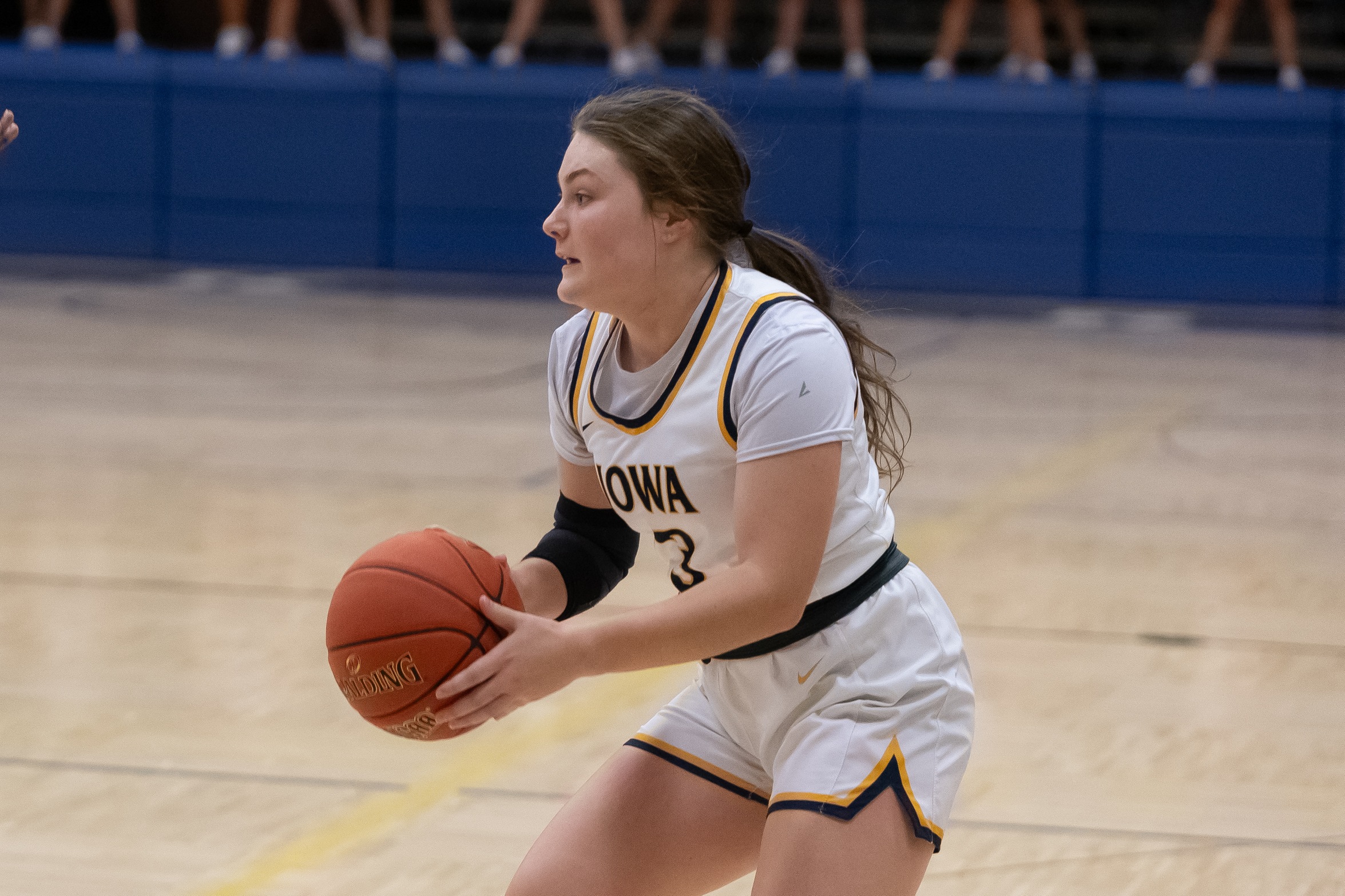 Lakers Fall to Iowa Western