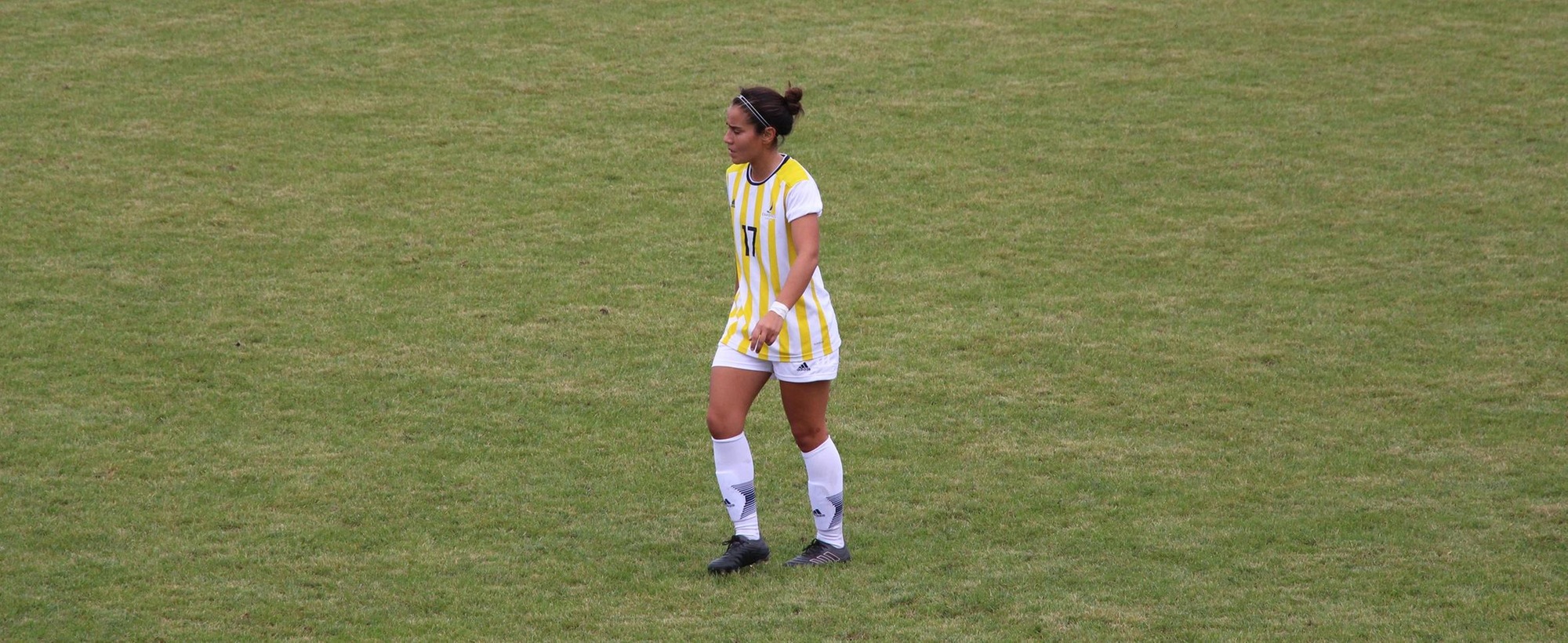 Lakers Earn Away Win