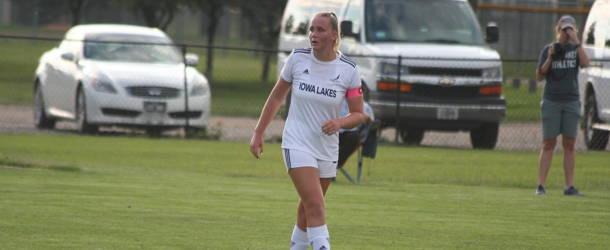 Lakers Win Over No.14 Iowa Central
